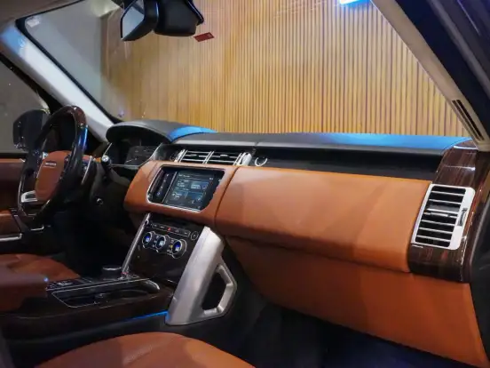 LAND ROVER-RANGE ROVER VOGUE-4.4 AUTOBIOGRAPHY SDV8 4X4 TURBO DIESEL 4P AUTOMÁTICO LAND ROVER-RANGE ROVER VOGUE-2016