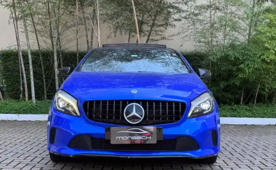 MERCEDES-BENZ-A 200-2017