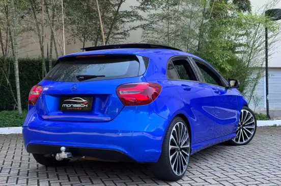 MERCEDES-BENZ-A 200-2017