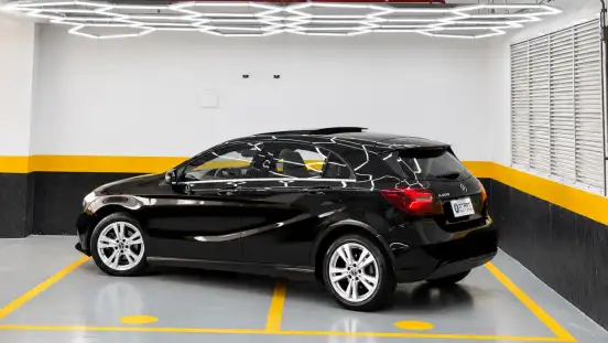 MERCEDES-BENZ-A 200-2017
