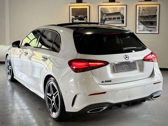 MERCEDES-BENZ-A 200-2023