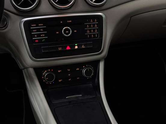 MERCEDES-BENZ-A 200-1.6 TURBO 16V FLEX 4P AUTOMÁTICO MERCEDES-BENZ-A 200-2016