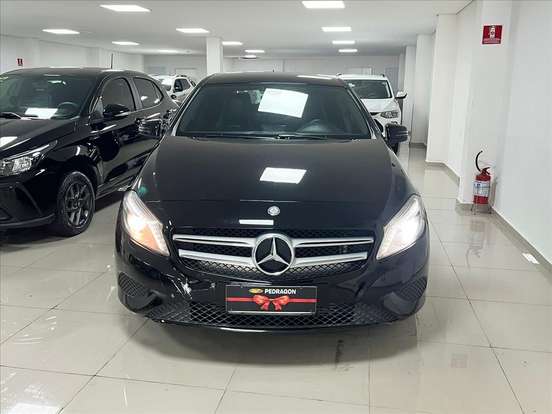 MERCEDES-BENZ-A 200-2013