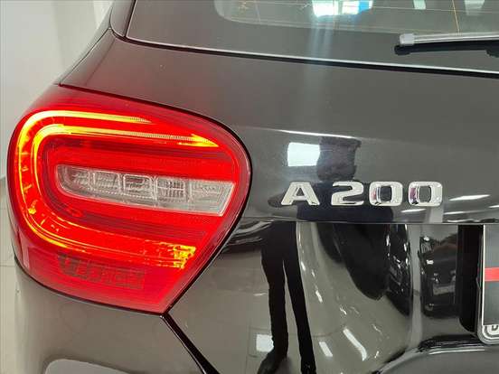 MERCEDES-BENZ-A 200-1.6 TURBO STYLE 16V GASOLINA 4P AUTOMÁTICO MERCEDES-BENZ-A 200-2013