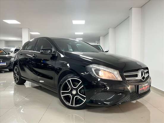 MERCEDES-BENZ-A 200-2013