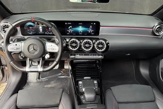 MERCEDES-BENZ-A 35 AMG-2021