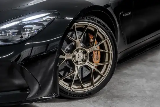 MERCEDES-BENZ-AMG GT 63-2025