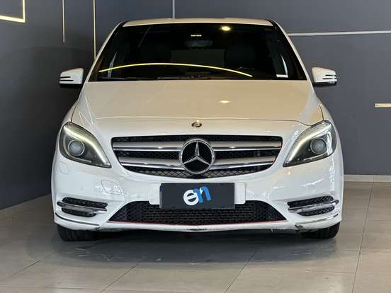 MERCEDES-BENZ-B 200-2013