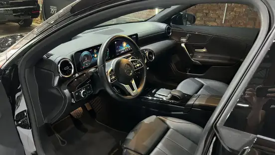 MERCEDES-BENZ-CLA 250-2020