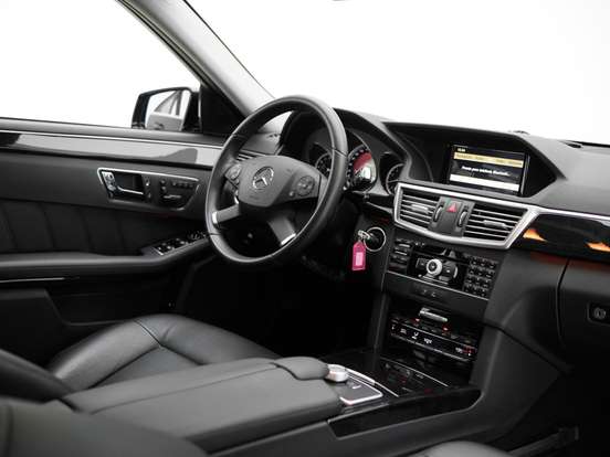 MERCEDES-BENZ-E 250-1.8 CGI AVANTGARDE 16V GASOLINA 4P AUTOMÁTICO MERCEDES-BENZ-E 250-2011