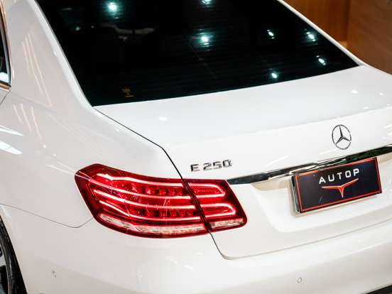 MERCEDES-BENZ-E 250-2015