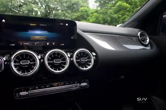 MERCEDES-BENZ-GLA 200-2022