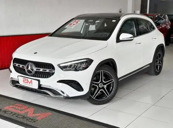 MERCEDES-BENZ-GLA 200-2024