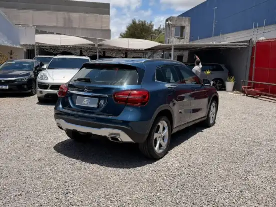 MERCEDES-BENZ-GLA 200-1.6 CGI FLEX ADVANCE 7G-DCT MERCEDES-BENZ-GLA 200-2020