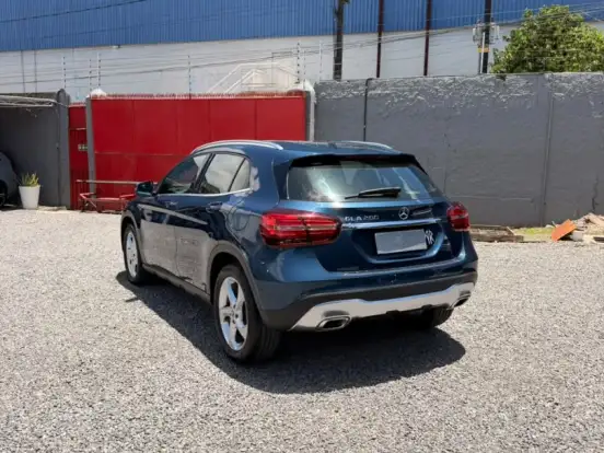 MERCEDES-BENZ-GLA 200-1.6 CGI FLEX ADVANCE 7G-DCT MERCEDES-BENZ-GLA 200-2020