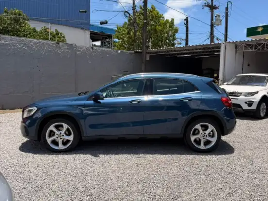 MERCEDES-BENZ-GLA 200-1.6 CGI FLEX ADVANCE 7G-DCT MERCEDES-BENZ-GLA 200-2020
