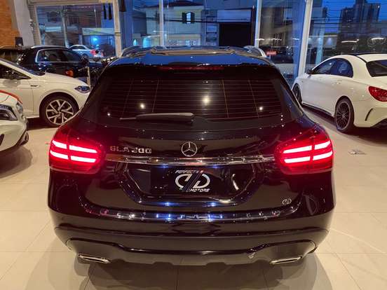 MERCEDES-BENZ-GLA 200-1.6 CGI FLEX ADVANCE 7G-DCT MERCEDES-BENZ-GLA 200-2019
