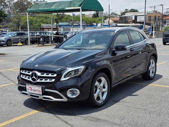 MERCEDES-BENZ GLA 200 1.6 CGI FLEX ENDURO 7G-DCT
