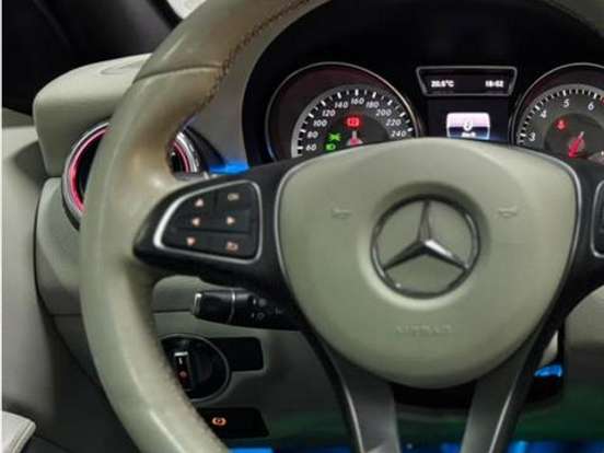 MERCEDES-BENZ-GLA 250-2.0 16V TURBO GASOLINA ENDURO 4P AUTOMÁTICO MERCEDES-BENZ-GLA 250-2015