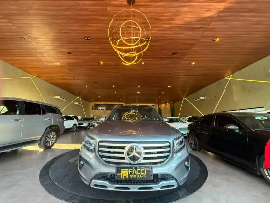 MERCEDES-BENZ-GLB 200-2024
