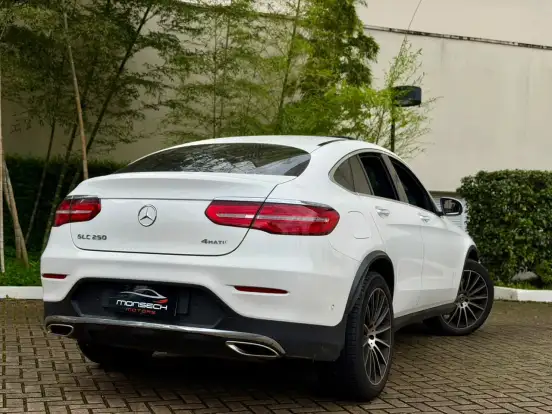 MERCEDES-BENZ-GLC 250-2019