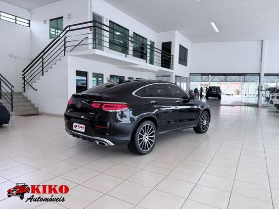 MERCEDES-BENZ-GLC 300-2020