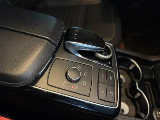 MERCEDES-BENZ-GLE 400-3.0 V6 GASOLINA NIGHT COUPÉ 4MATIC 9G-TRONIC MERCEDES-BENZ-GLE 400-2015