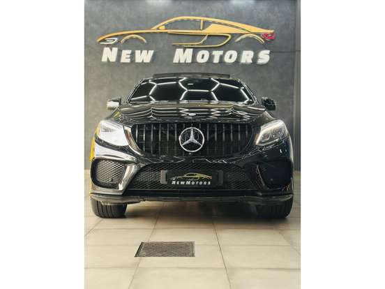 MERCEDES-BENZ-GLE 400-3.0 V6 GASOLINA HIGHWAY COUPÉ 4MATIC 9G-TRONIC MERCEDES-BENZ-GLE 400-2017