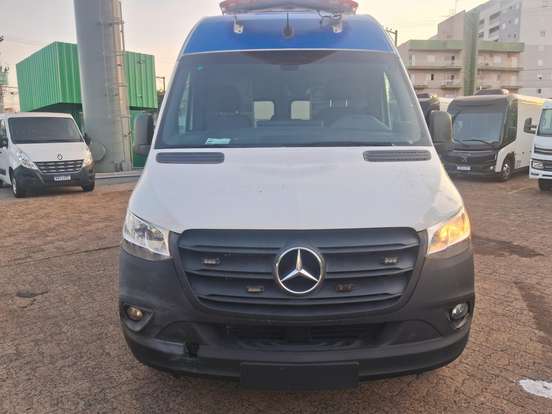 MERCEDES-BENZ-SPRINTER-2023