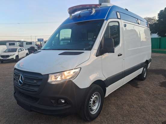 MERCEDES-BENZ-SPRINTER-2023