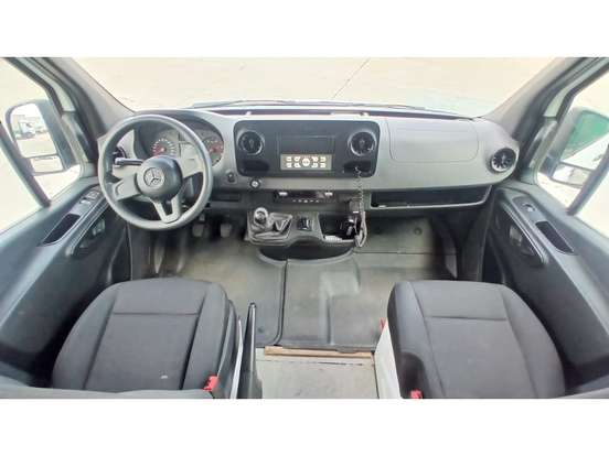 MERCEDES-BENZ-SPRINTER-2023