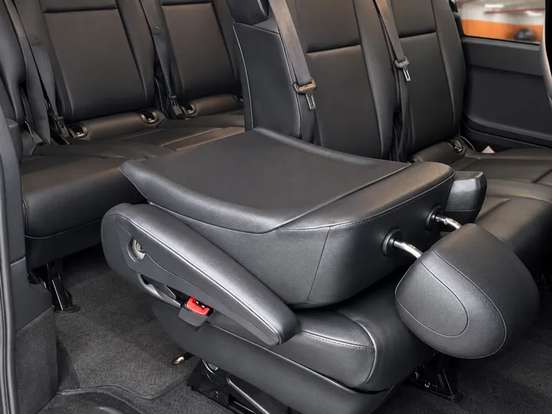 MERCEDES-BENZ-VITO-2.0 CGI FLEX TOURER 119 LUXO 8L MANUAL MERCEDES-BENZ-VITO-2015