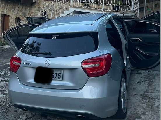 MERCEDES-BENZ-A 200-1.6 TURBO URBAN 16V GASOLINA 4P AUTOMÁTICO MERCEDES-BENZ-A 200-2014