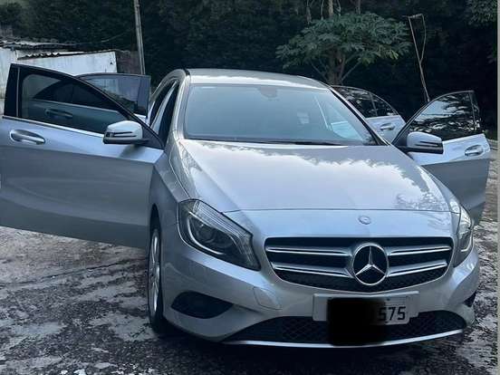 MERCEDES-BENZ-A 200-1.6 TURBO URBAN 16V GASOLINA 4P AUTOMÁTICO MERCEDES-BENZ-A 200-2014