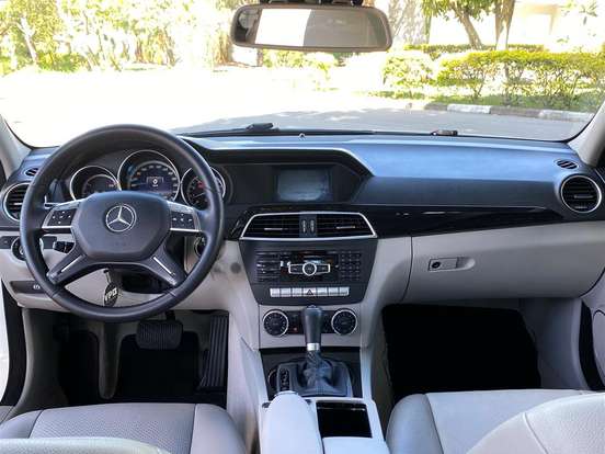 MERCEDES-BENZ-C 180-1.6 CGI SPORT 16V TURBO GASOLINA 4P AUTOMÁTICO MERCEDES-BENZ-C 180-2013