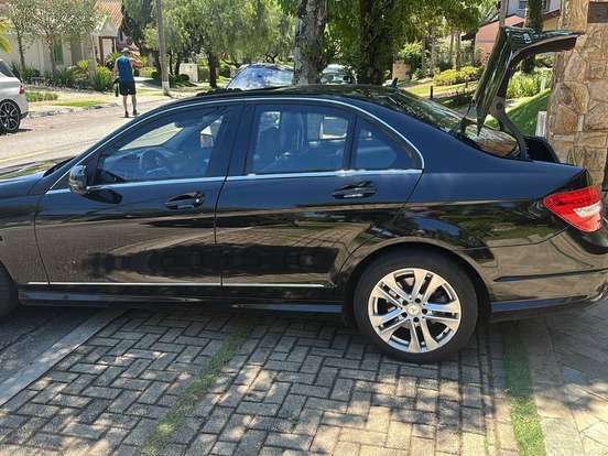 MERCEDES-BENZ-C 200-1.8 CGI AVANTGARDE 16V GASOLINA 4P AUTOMÁTICO MERCEDES-BENZ-C 200-2013