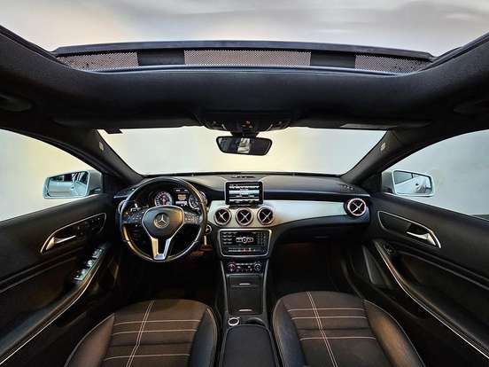 MERCEDES-BENZ-GLA 200-1.6 CGI VISION 16V TURBO GASOLINA 4P AUTOMÁTICO MERCEDES-BENZ-GLA 200-2015
