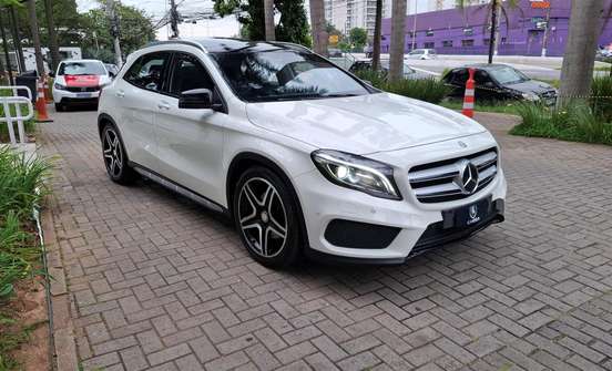 MERCEDES-BENZ-GLA 250-2016