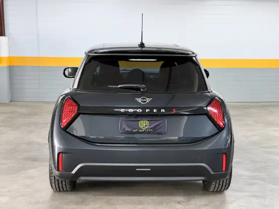 MINI-COOPER-2.0 16V TWINPOWER GASOLINA JOHN COOPER WORKS 2P STEPTRONIC MINI-COOPER-2024