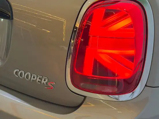 MINI-COOPER-2.0 S CLUBMAN 16V TURBO GASOLINA 4P AUTOMÁTICO MINI-COOPER-2019