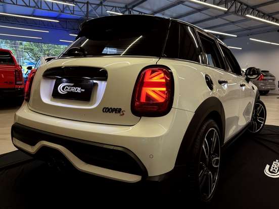 MINI-COOPER-2.0 16V TWINPOWER GASOLINA S EXCLUSIVE 4P STEPTRONIC MINI-COOPER-2023