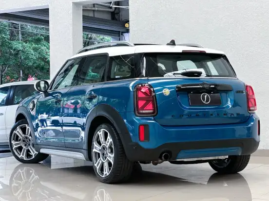 MINI-COUNTRYMAN-2022