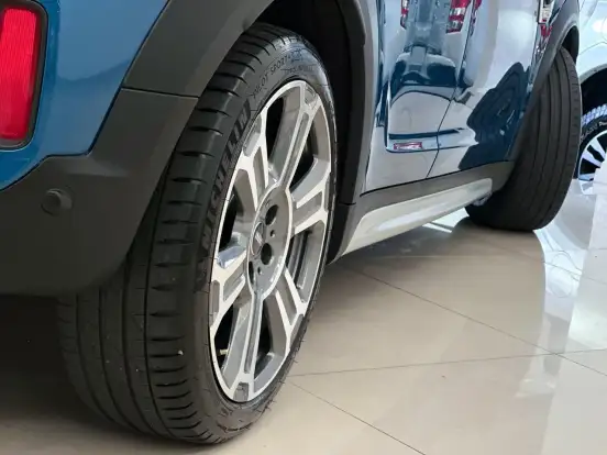 MINI-COUNTRYMAN-2022