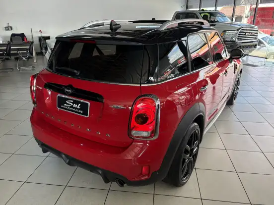 MINI-COUNTRYMAN-2018