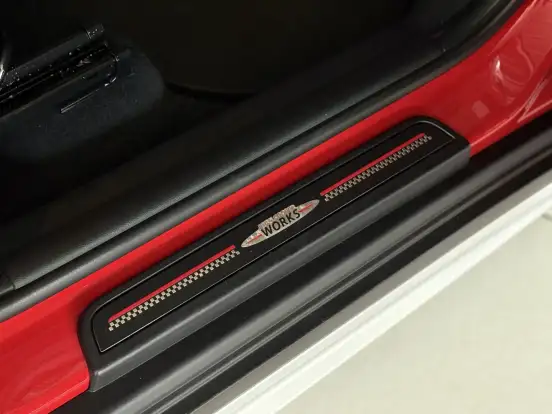MINI-COUNTRYMAN-2.0 16V TWINPOWER TURBO GASOLINA JOHN COOPER WORKS ALL4 STEPTRONIC MINI-COUNTRYMAN-2018