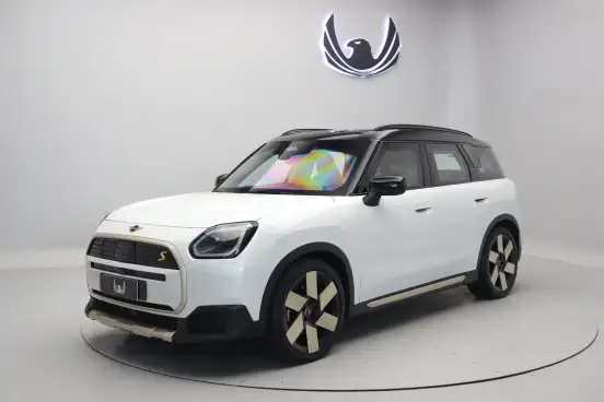 MINI-COUNTRYMAN-2024