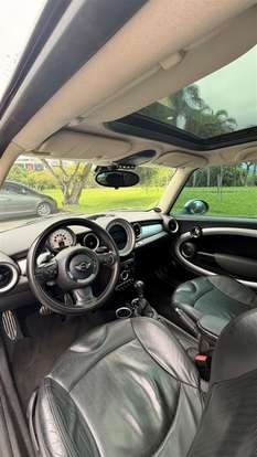 MINI-COOPER-2010