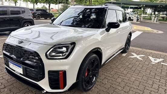 MINI-COUNTRYMAN-2025