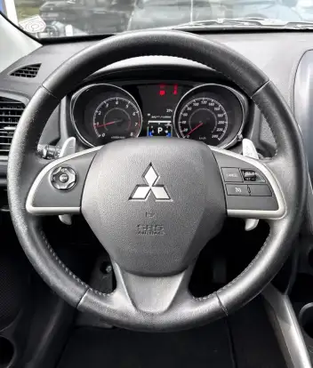 MITSUBISHI-ASX-2016