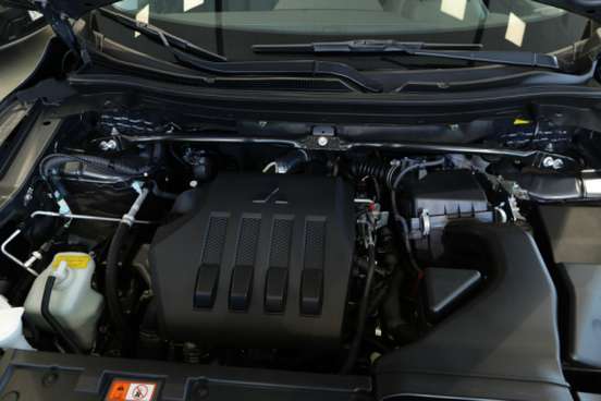 MITSUBISHI-ECLIPSE CROSS-2023